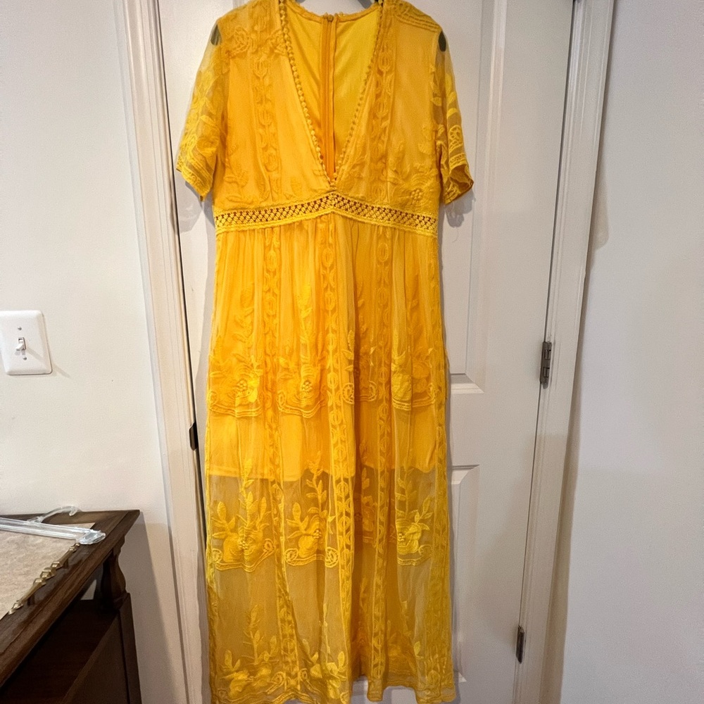 Yellow lace maxi dress | XL